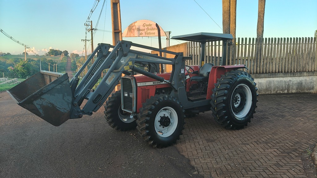 TRATOR MASSEY FERGUSON MF 292 ANO 1998 de Auto Máquinas Palotina no Paraná