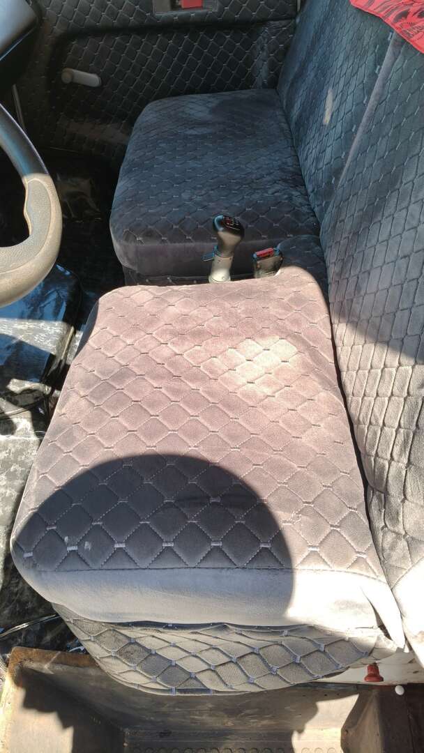 Caminhão MERCEDES BENZ MB 1618 Carroceria ANO 1994 de Auto Máquinas Palotina no Paraná