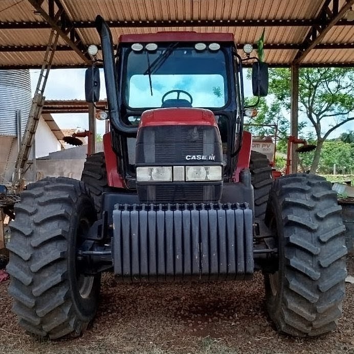 TRATOR CASE MAXXUM 165 ANO 2011 de Auto Máquinas Palotina no Paraná