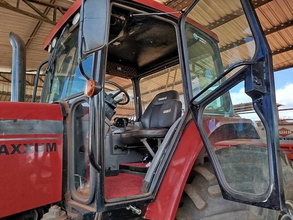 TRATOR CASE MAXXUM 165 ANO 2011 de Auto Máquinas Palotina no Paraná