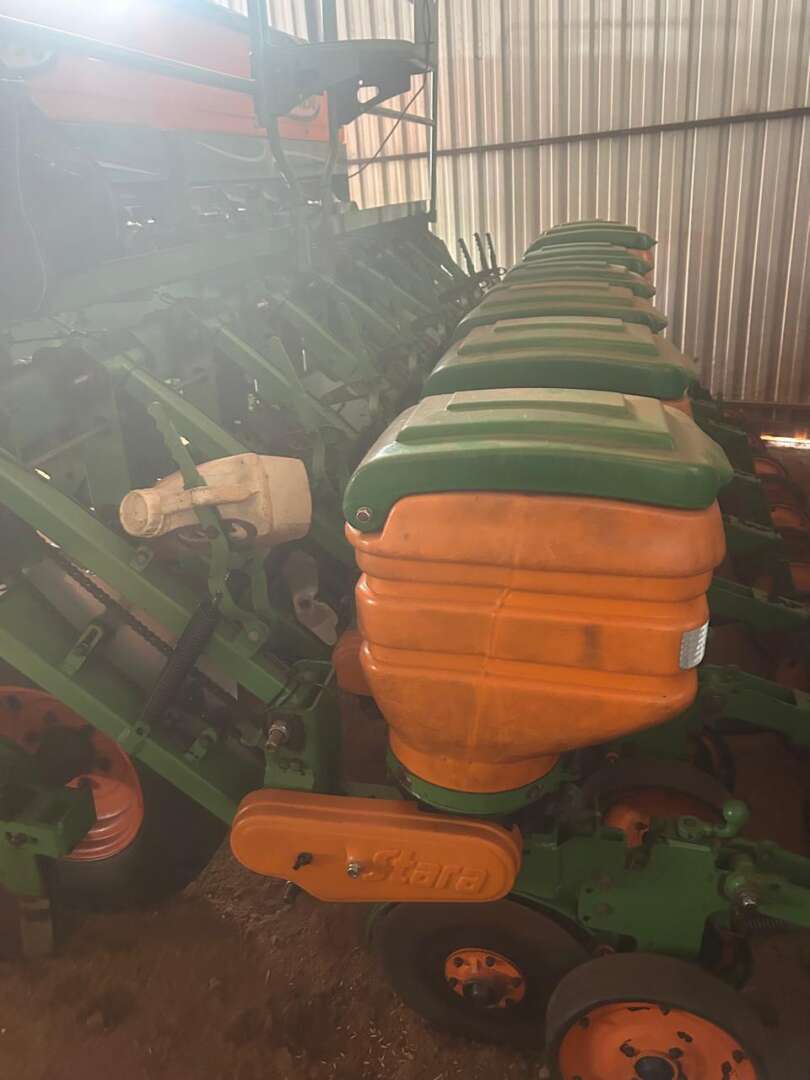 PLANTADEIRA STARA VICTORIA 4050 ANO 2014 de Auto Máquinas Palotina no Paraná