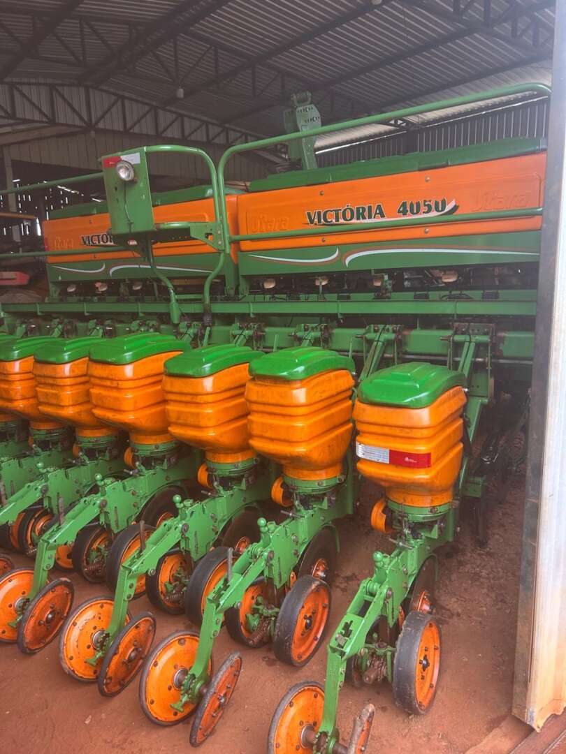 PLANTADEIRA STARA VICTORIA 4050 ANO 2014 de Auto Máquinas Palotina no Paraná