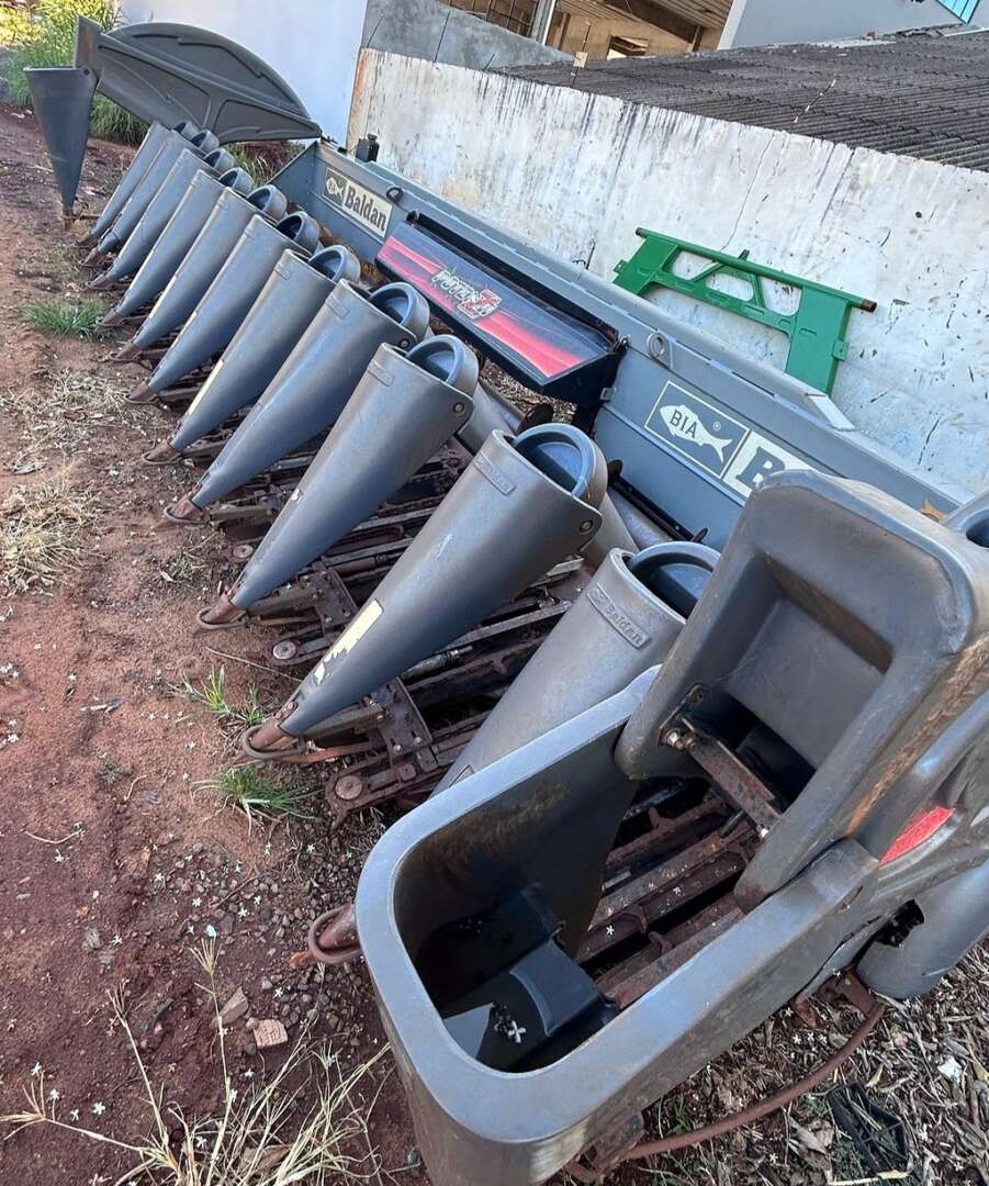 PLATAFORMA COLHEITADEIRA BALDAN POTENZA ANO 2014 de Auto Máquinas Palotina no Paraná