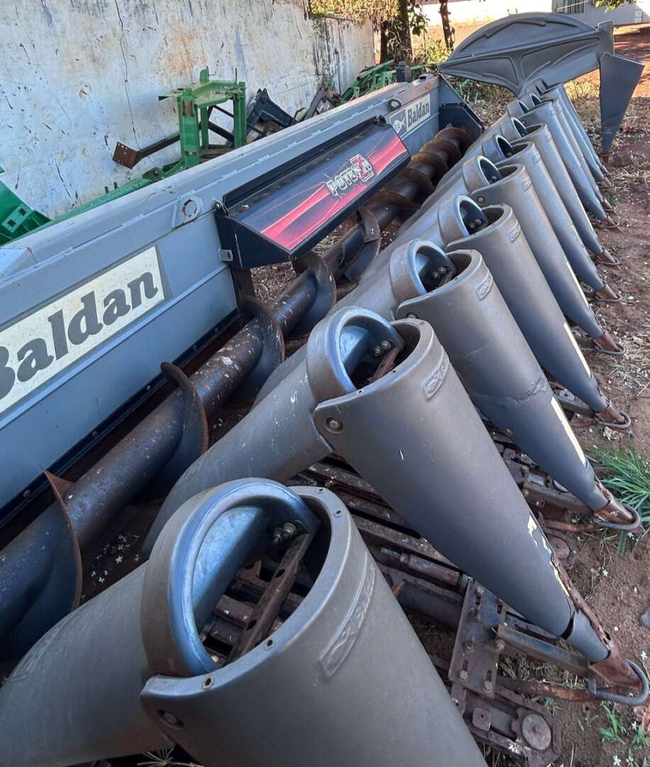 PLATAFORMA COLHEITADEIRA BALDAN POTENZA ANO 2014 de Auto Máquinas Palotina no Paraná
