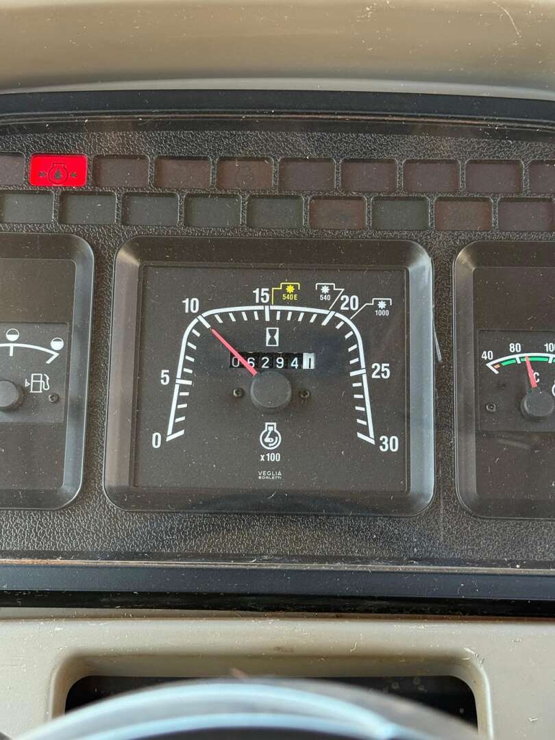 PULVERIZADOR CASE PATRIOT 350 ANO 2010 de Auto Máquinas Palotina no Paraná