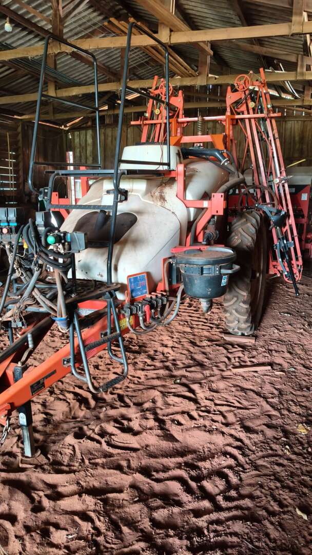 PULVERIZADOR KUHN RANGER 2000 ANO 2020 de Auto Máquinas Palotina no Paraná