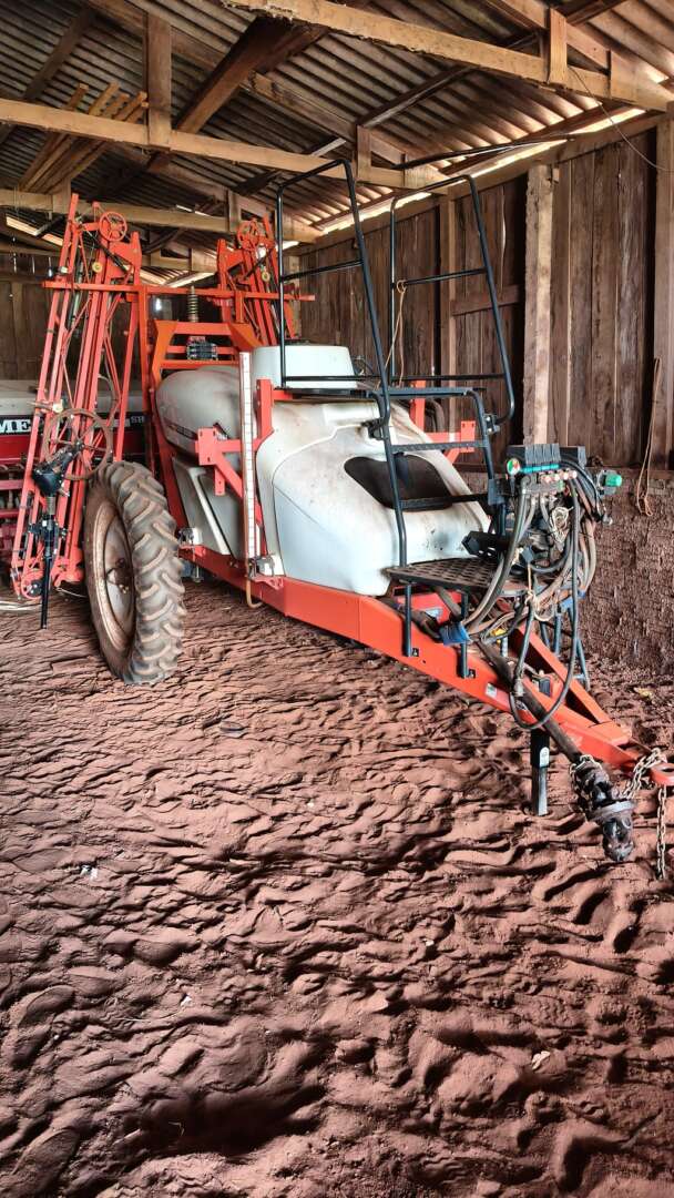 PULVERIZADOR KUHN RANGER 2000 ANO 2020 de Auto Máquinas Palotina no Paraná