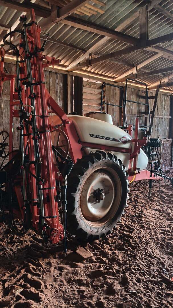 PULVERIZADOR KUHN RANGER 2000 ANO 2020 de Auto Máquinas Palotina no Paraná