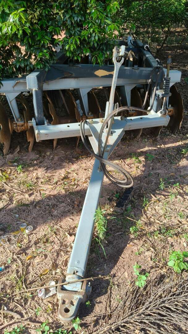 IMPLEMENTOS AGRICOLAS GRADE INTERMEDIÁRIA INTERMEDIÁRIA 18 DISCOS ANO 2021 de Auto Máquinas Palotina no Paraná