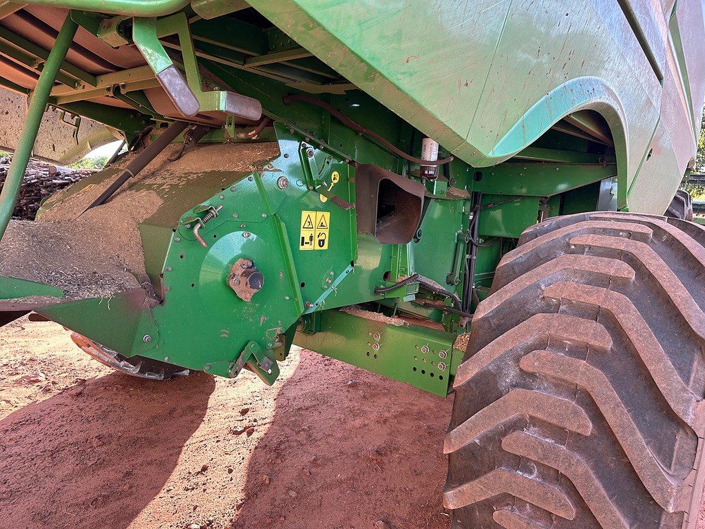 COLHEITADEIRA JONH DEERE JOHN DEERE S550 ANO 2017 de Auto Máquinas Palotina no Paraná