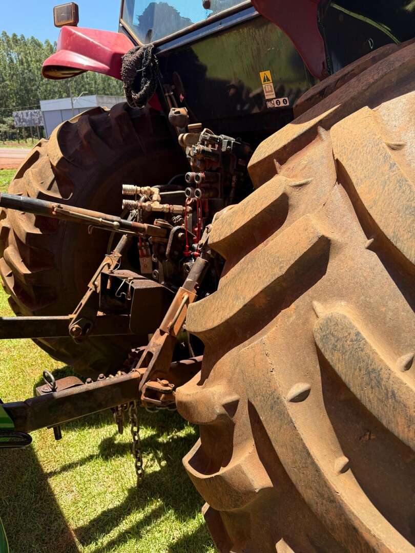 TRATOR CASE MAXXUM 135 ANO 2011 de Auto Máquinas Palotina no Paraná