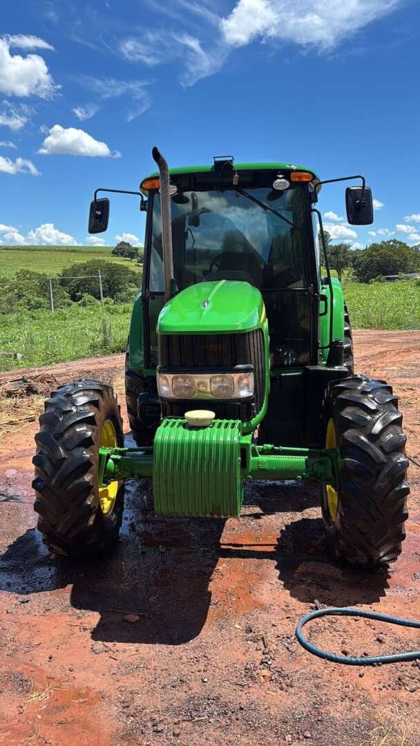 TRATOR JOHN DEERE JOHN DEERE 6115 ANO 2021 de Auto Máquinas Palotina no Paraná
