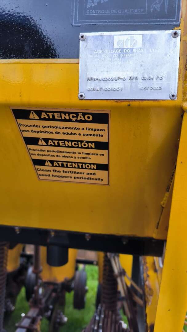 PLANTADEIRA BALDAN PP SOLO 4000 ANO 2002 de Auto Máquinas Palotina no Paraná