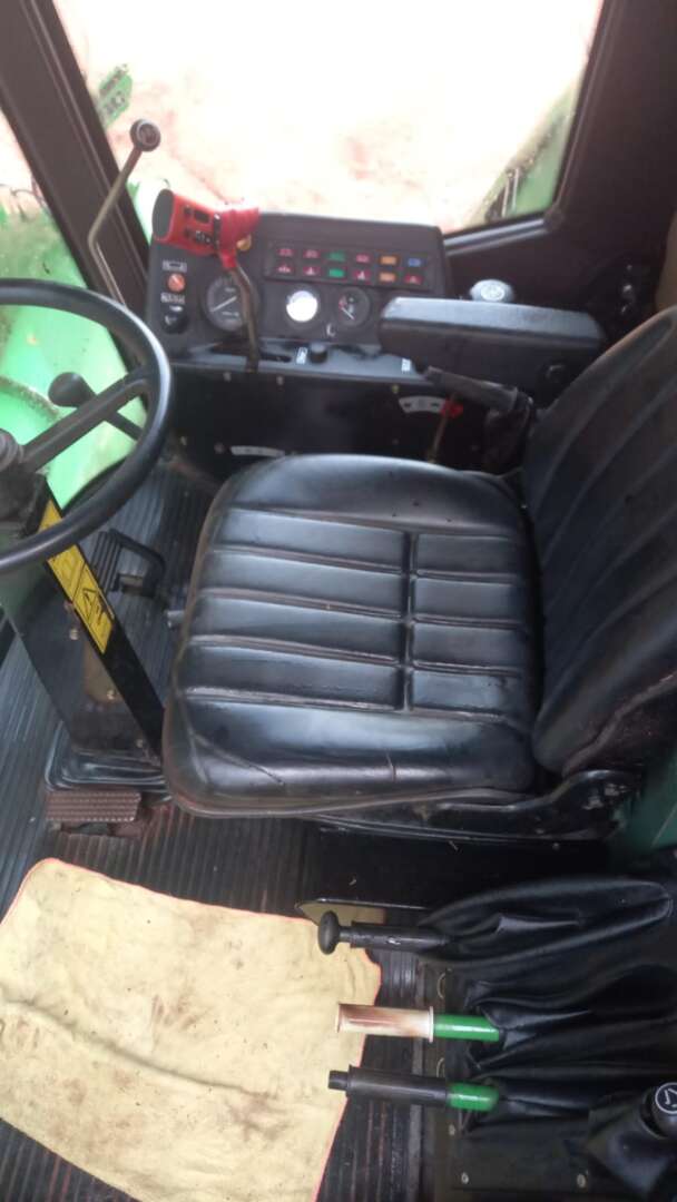 COLHEITADEIRA JONH DEERE JOHN DEERE 1175 ANO 2010 de Auto Máquinas Palotina no Paraná