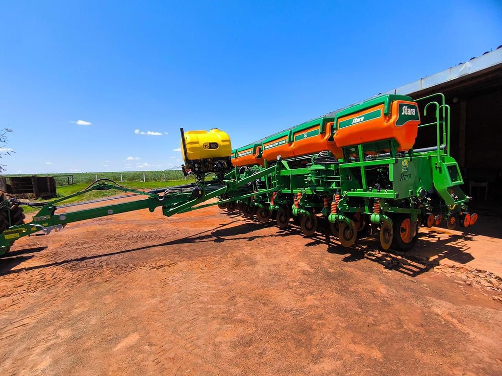 PLANTADEIRA STARA PRINCESA TOP 16-18 ANO 2016 de Auto Máquinas Palotina no Paraná