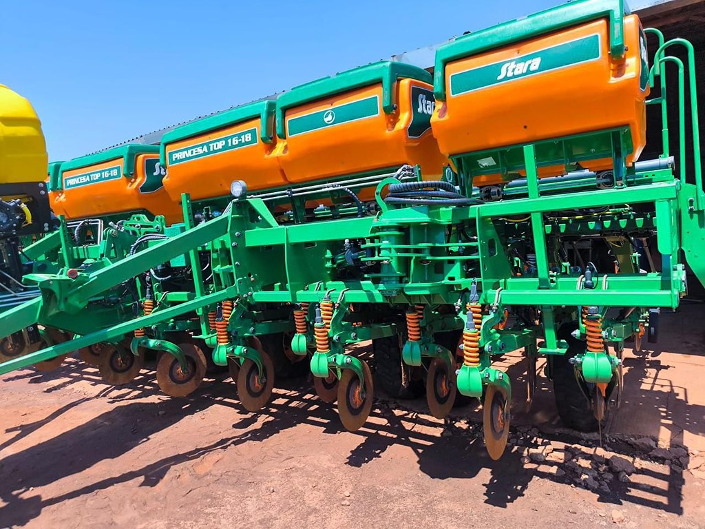 PLANTADEIRA STARA PRINCESA TOP 16-18 ANO 2016 de Auto Máquinas Palotina no Paraná