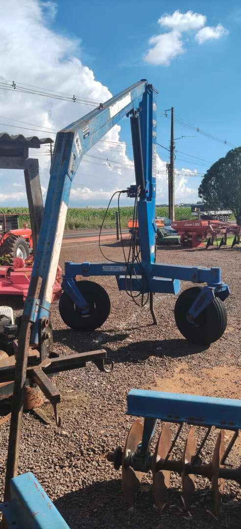 IMPLEMENTOS AGRICOLAS GUINCHO BIG BAG GUINCHO 1200 Kg ANO 2015 de Auto Máquinas Palotina no Paraná