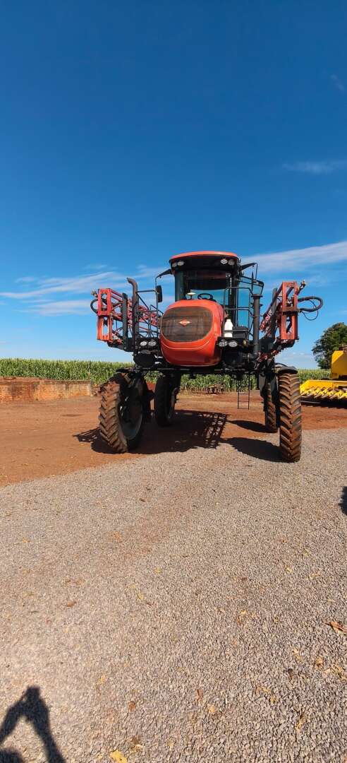 PULVERIZADOR KUHN STRONGER 3000 ANO 2016 de Auto Máquinas Palotina no Paraná