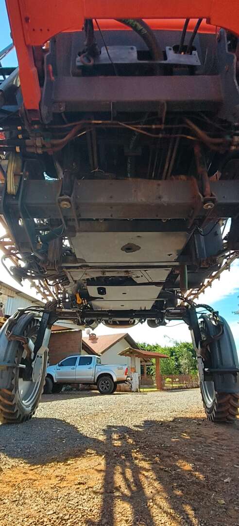 PULVERIZADOR KUHN STRONGER 3000 ANO 2016 de Auto Máquinas Palotina no Paraná