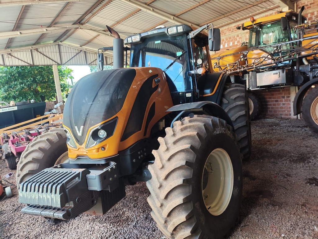 TRATOR VALTRA VALTRA BH 194 HiTech ANO 2022 de Auto Máquinas Palotina no Paraná