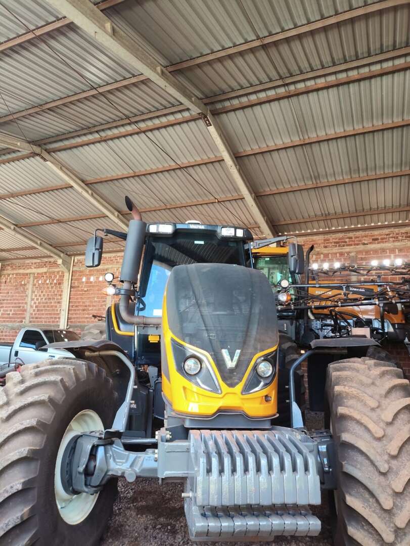 TRATOR VALTRA VALTRA BH 194 HiTech ANO 2022 de Auto Máquinas Palotina no Paraná
