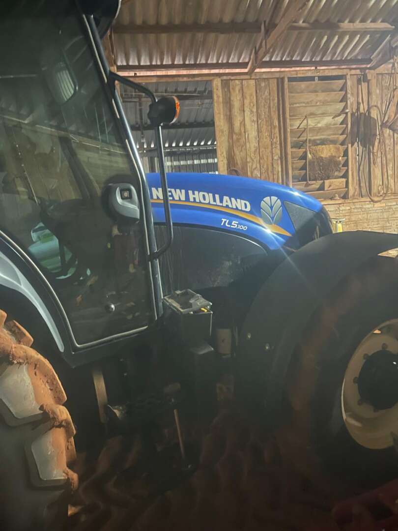TRATOR NEW HOLLAND NEW TL5.100 ANO 2025 de Auto Máquinas Palotina no Paraná