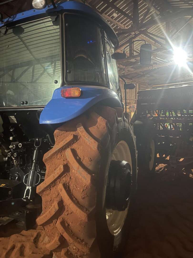 TRATOR NEW HOLLAND NEW TL5.100 ANO 2025 de Auto Máquinas Palotina no Paraná