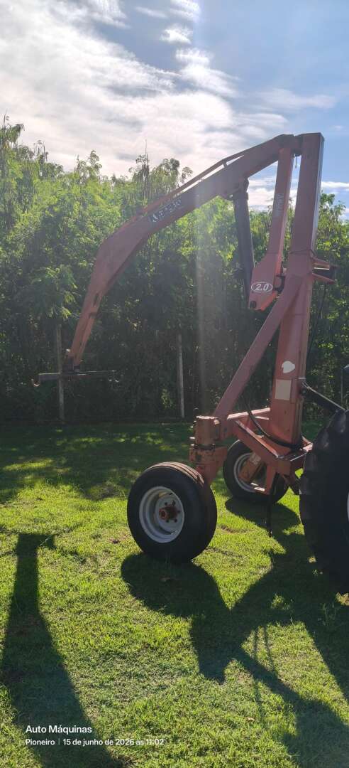 IMPLEMENTOS AGRICOLAS GUINCHO BIG BAG GUINCHO 2000 Kg ANO 2015 de Auto Máquinas Palotina no Paraná