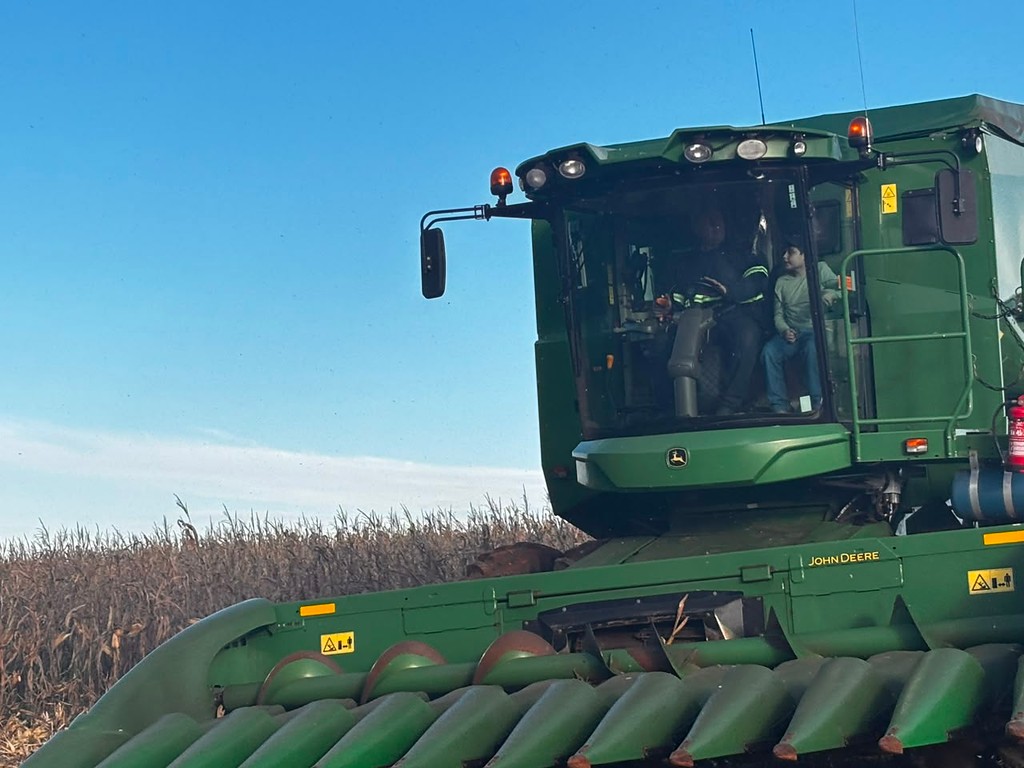 PLATAFORMA COLHEITADEIRA JOHN DEERE JOHN DEERE 611C ANO 2018 de Auto Máquinas Palotina no Paraná