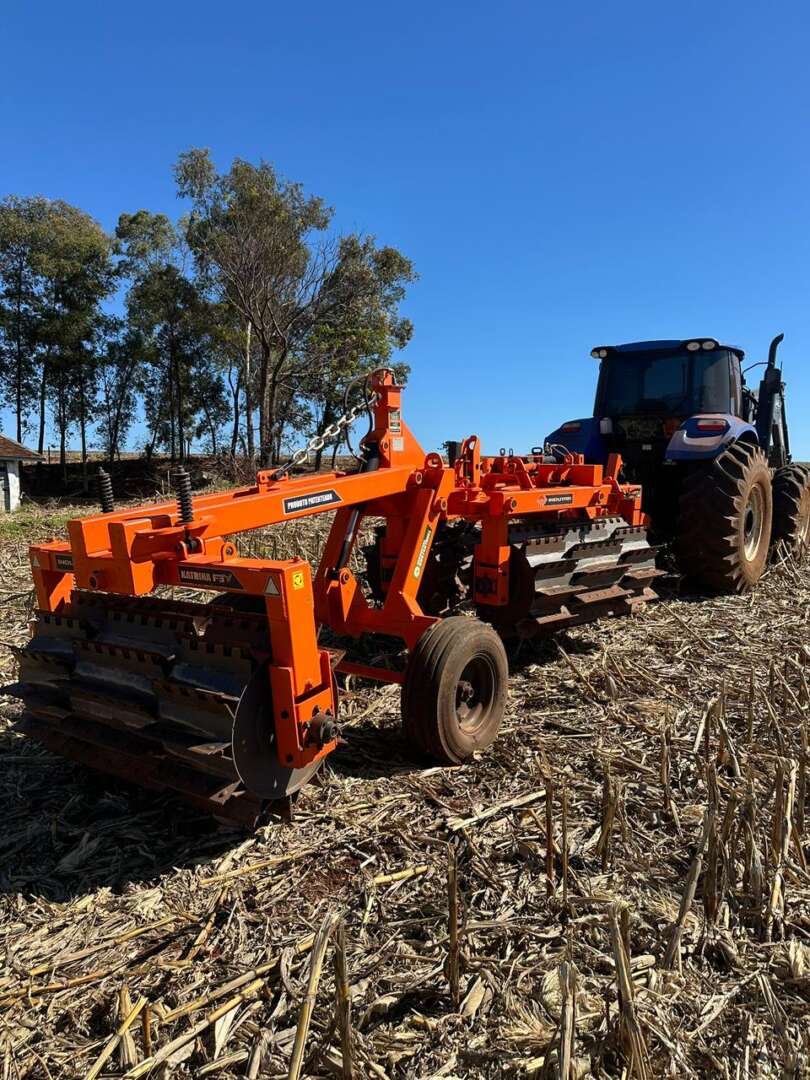 IMPLEMENTOS AGRICOLAS ROLO FACA ROLO FACA ANO 2020 de Auto Máquinas Palotina no Paraná