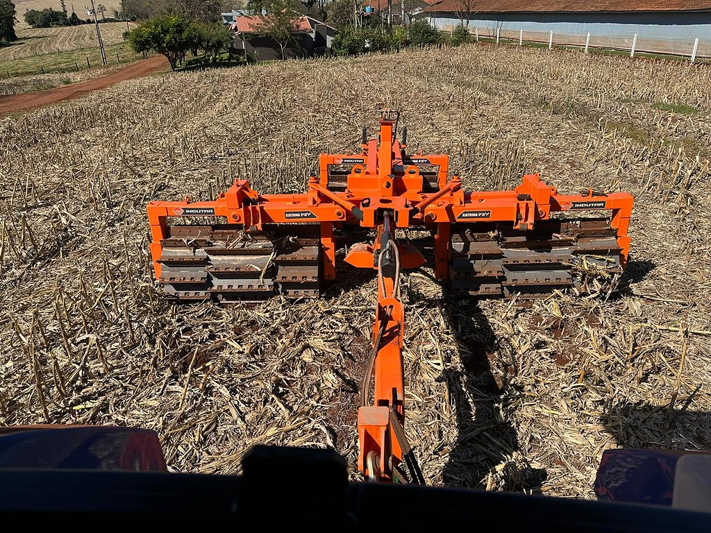 IMPLEMENTOS AGRICOLAS ROLO FACA ROLO FACA ANO 2020 de Auto Máquinas Palotina no Paraná