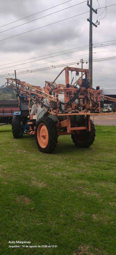 PULVERIZADOR JACTO ADVANCE 3000 AM21 ANO 2010 de Auto Máquinas Palotina no Paraná