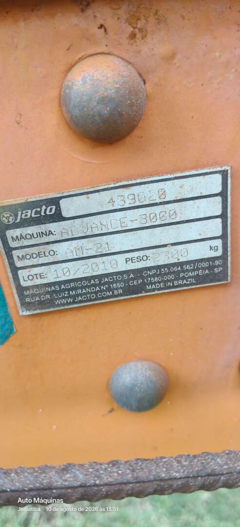 PULVERIZADOR JACTO ADVANCE 3000 AM21 ANO 2010 de Auto Máquinas Palotina no Paraná