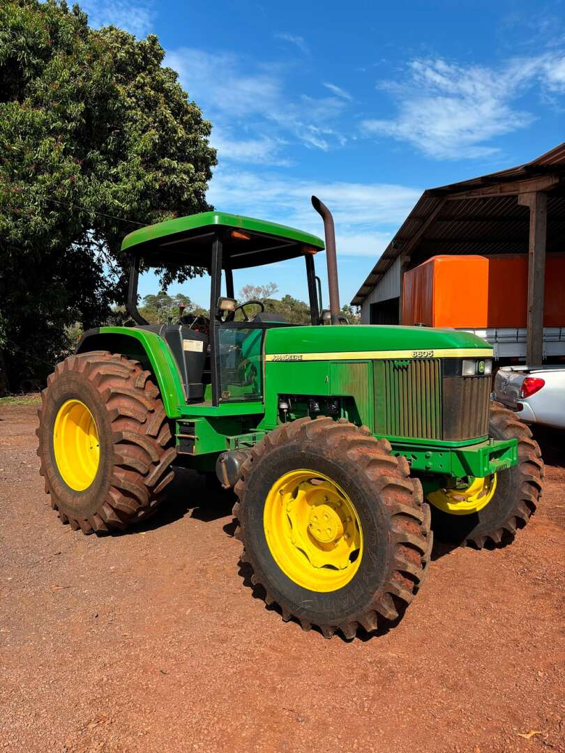TRATOR JOHN DEERE JOHN DEERE 6605 ANO 2003 de Auto Máquinas Palotina no Paraná