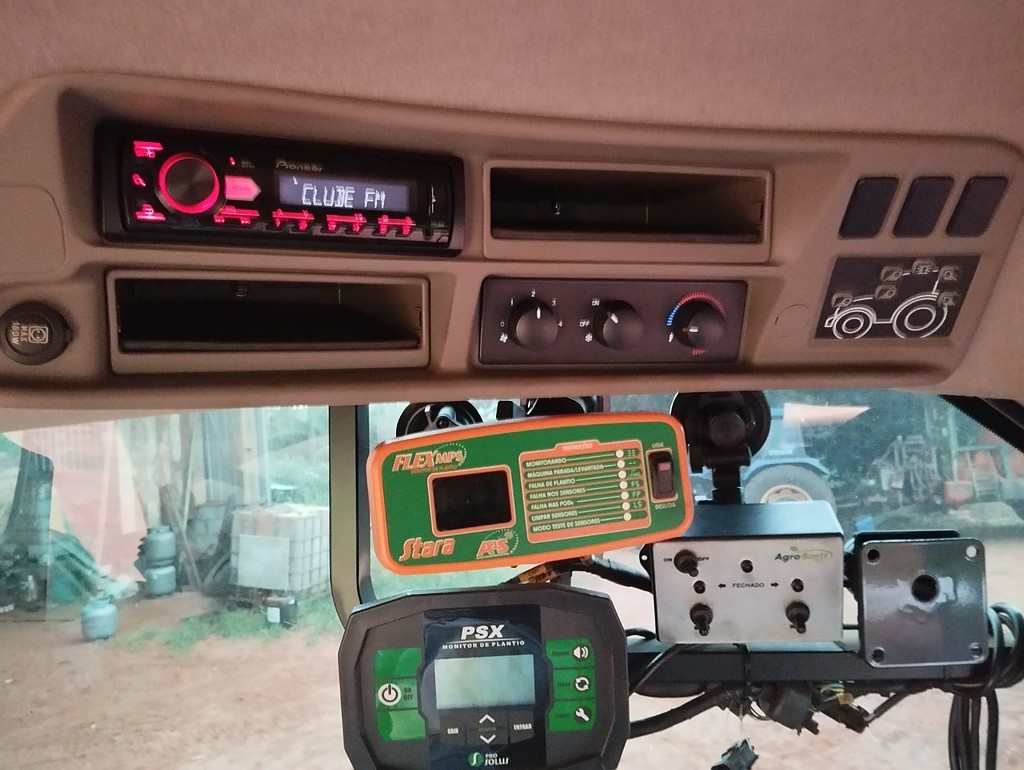 TRATOR CASE PUMA 215 ANO 2021 de Auto Máquinas Palotina no Paraná