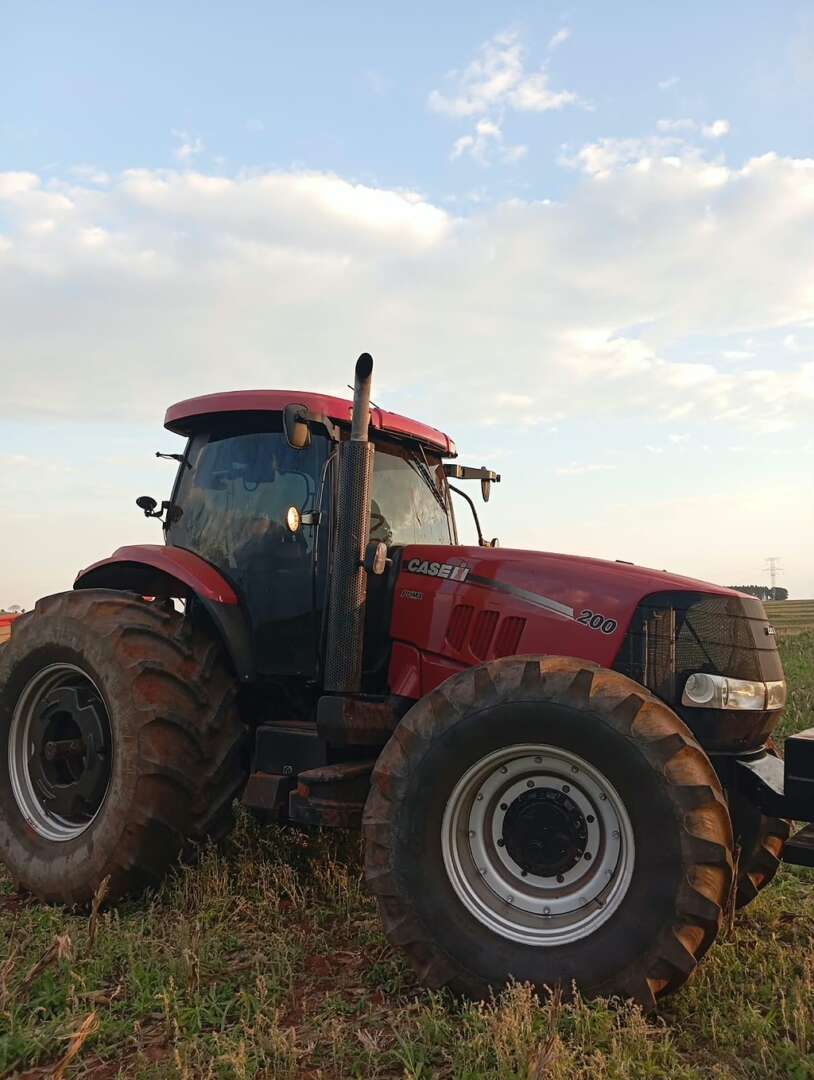 TRATOR CASE PUMA 200 ANO 2019 de Auto Máquinas Palotina no Paraná