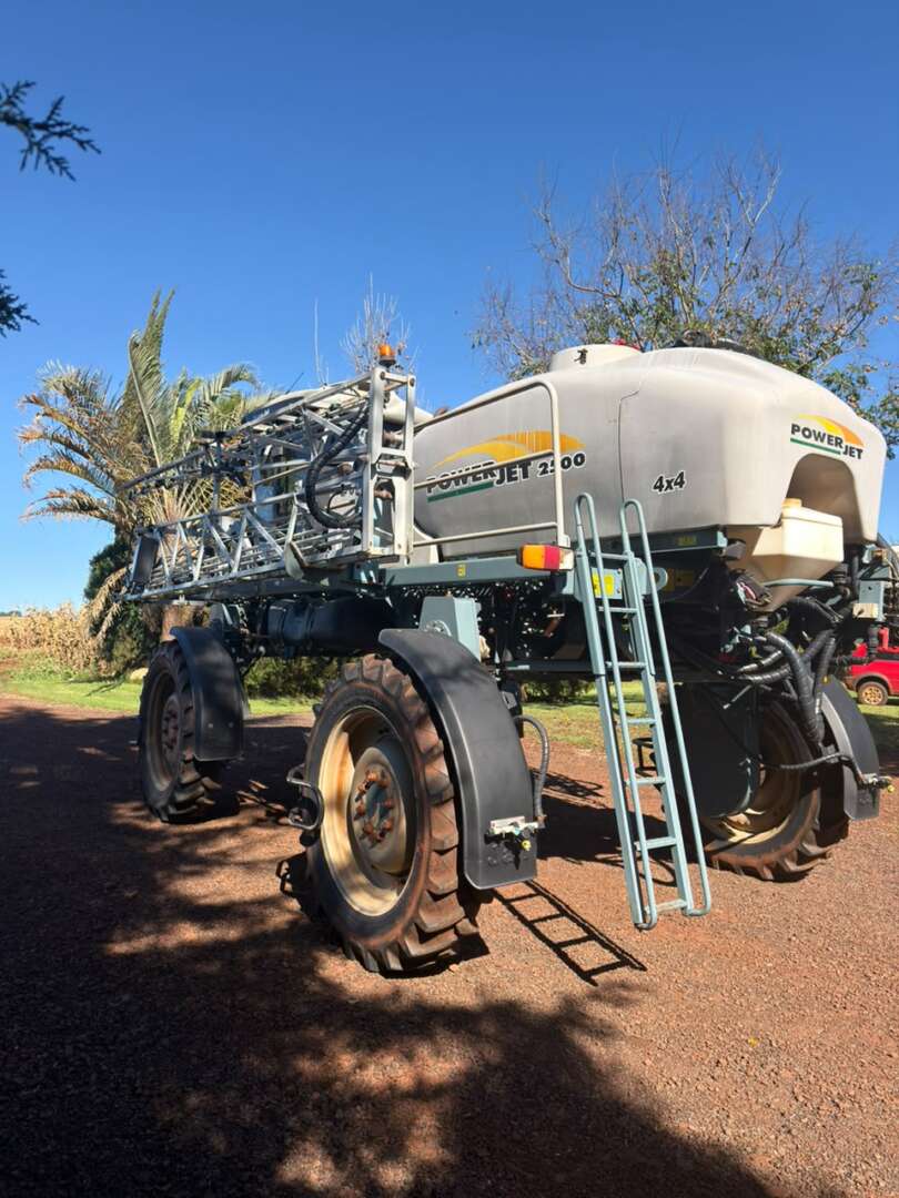 PULVERIZADOR JAN POWER JET 2500 ANO 2016 de Auto Máquinas Palotina no Paraná