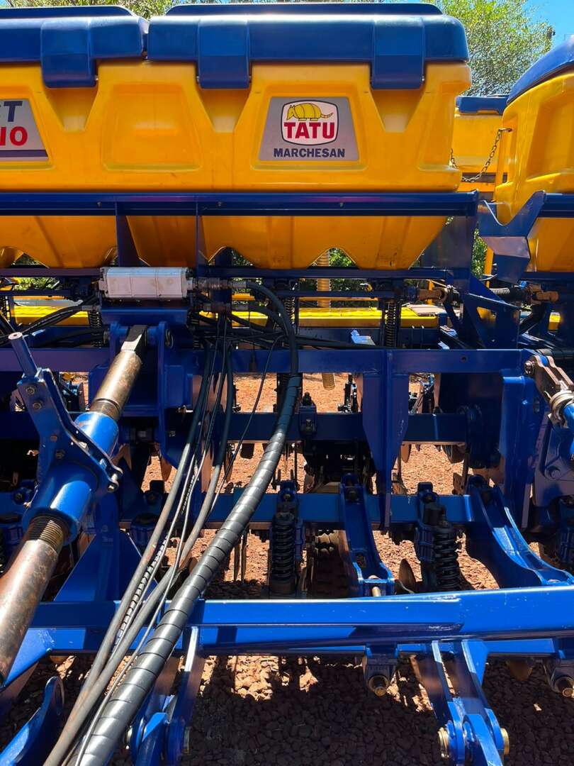 PLANTADEIRA TATU PST TRIO FLEX ANO 2018 de Auto Máquinas Palotina no Paraná