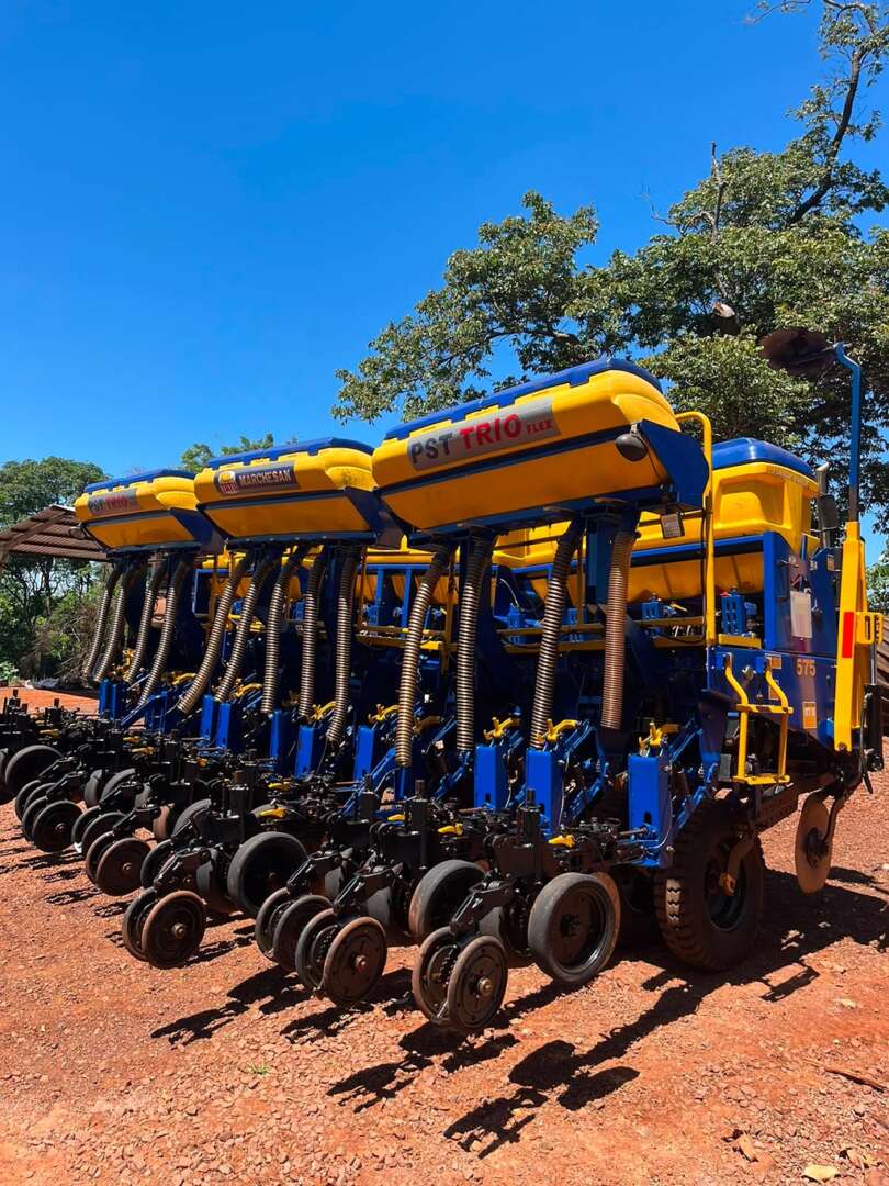 PLANTADEIRA TATU PST TRIO FLEX ANO 2018 de Auto Máquinas Palotina no Paraná
