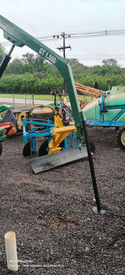 IMPLEMENTOS AGRICOLAS GUINCHO BIG BAG GUINCHO 1500 Kg ANO 2011 de Auto Máquinas Palotina no Paraná