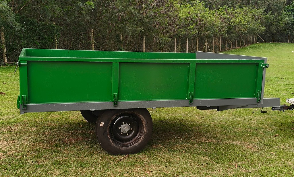 IMPLEMENTOS AGRICOLAS CARRETA AGRÍCOLA CARRETA CARROCERIA ANO 2026 de Auto Máquinas Palotina no Paraná