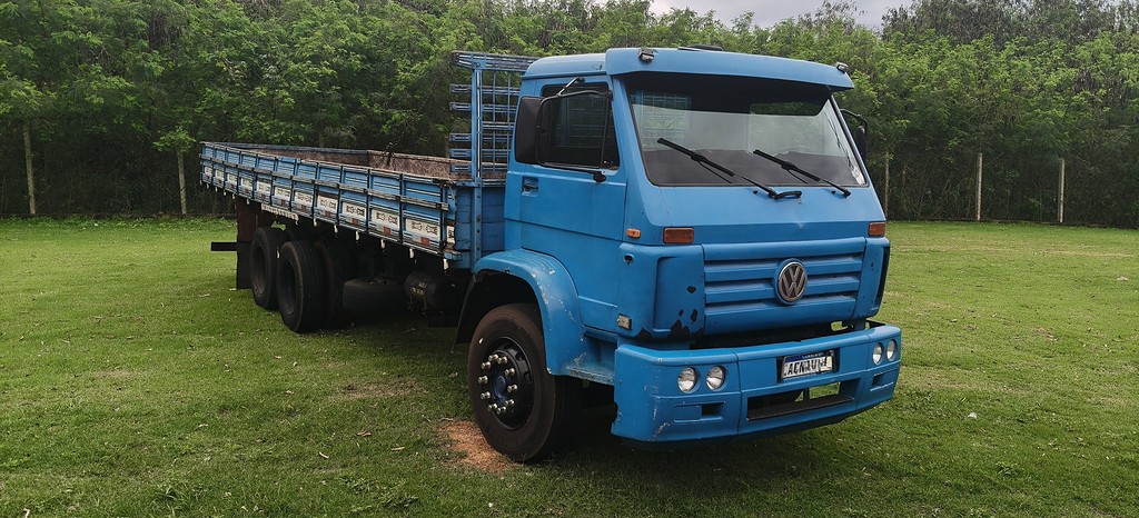 Caminhão VOLKSWAGEN VW 13130 Carroceria ANO 1986 de Auto Máquinas Palotina no Paraná