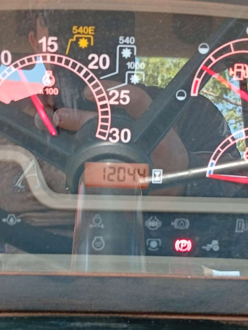 TRATOR CASE CASE Farmall 80 ANO 2019 de Auto Máquinas Palotina no Paraná