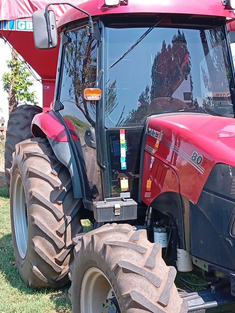 TRATOR CASE CASE Farmall 80 ANO 2019 de Auto Máquinas Palotina no Paraná