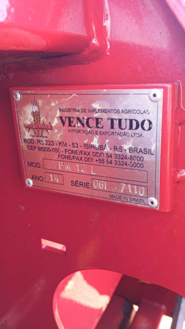 PLATAFORMA COLHEITADEIRA VENCE TUDO BOCUDA 5540 ANO 2014 de Auto Máquinas Palotina no Paraná