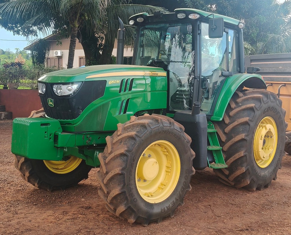 TRATOR JOHN DEERE JOHN DEERE 6150 ANO 2023 de Auto Máquinas Palotina no Paraná
