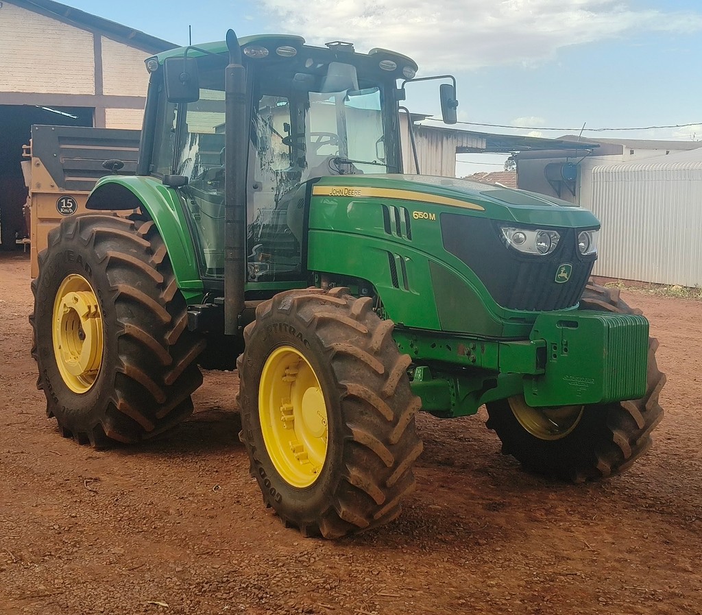 TRATOR JOHN DEERE JOHN DEERE 6150 ANO 2023 de Auto Máquinas Palotina no Paraná