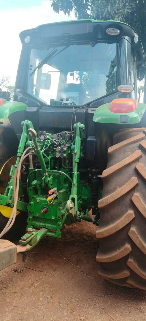 TRATOR JOHN DEERE JOHN DEERE 6150 ANO 2023 de Auto Máquinas Palotina no Paraná