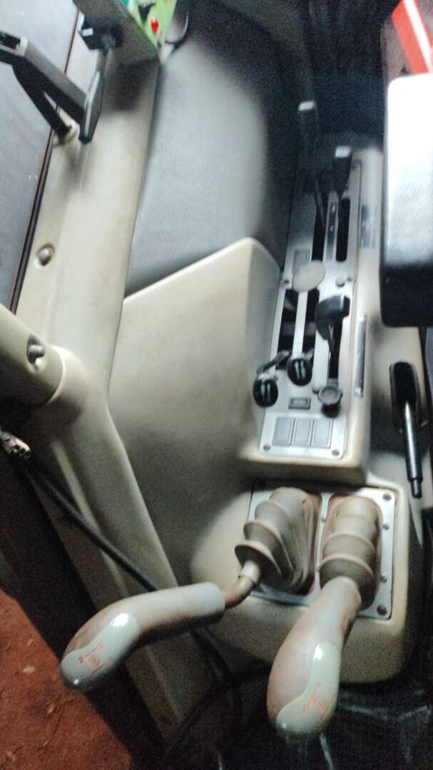 TRATOR VALTRA VALTRA BH 165 ANO 2016 de Auto Máquinas Palotina no Paraná