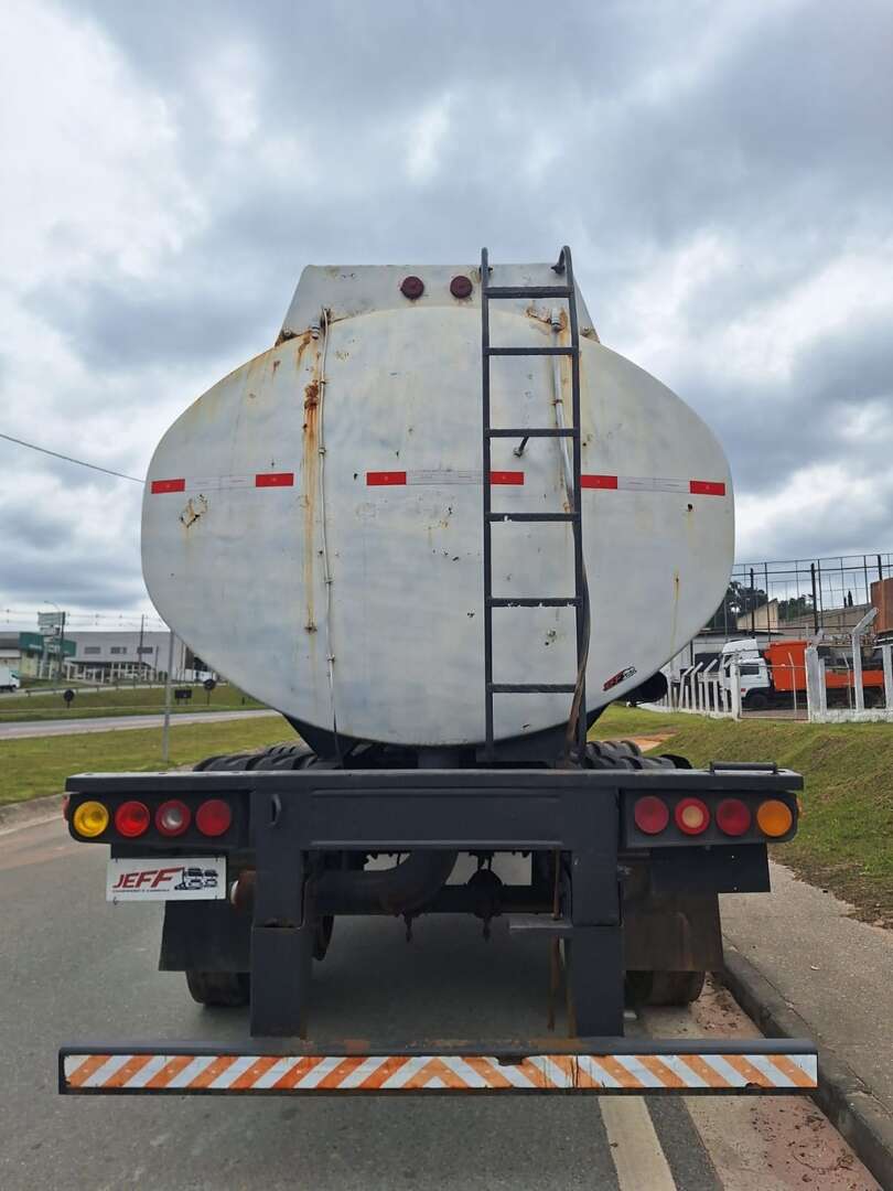 Carreta BITREM TANQUE AÇO Randon ANO 2006 7 eixos de Jeff Caminhões e Carretas no Paraná